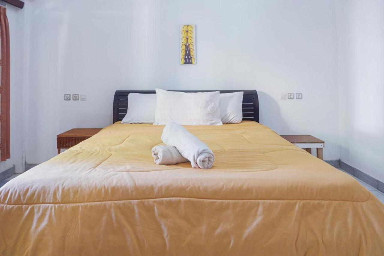 Bukit Garden Gili Trawangan Bed & Breakfast ภายนอก รูปภาพ