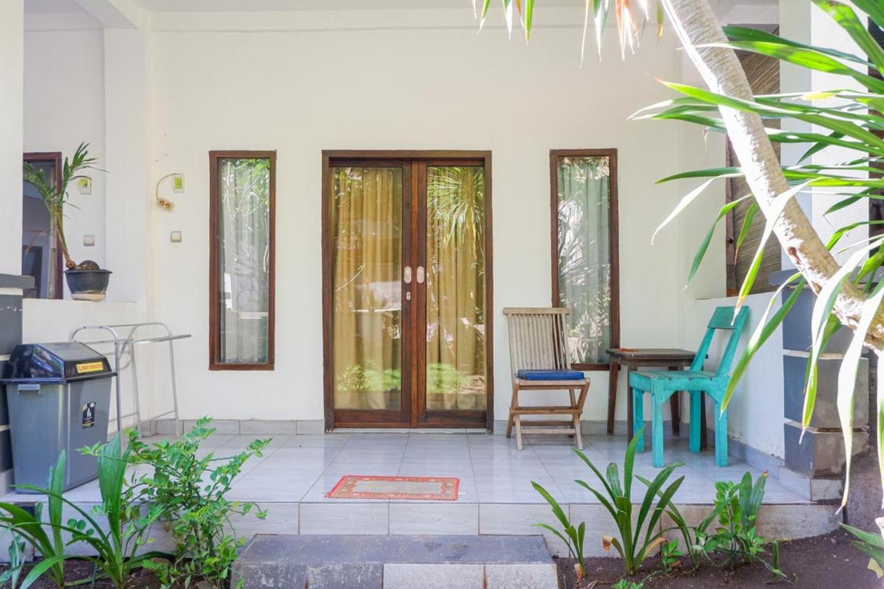 Bukit Garden Gili Trawangan Bed & Breakfast ภายนอก รูปภาพ